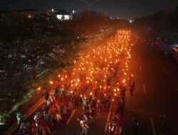 Pawai Obor Taptu  Warnai Rangkaian HUT RI ke-80 Tingkat Kota Batam