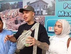 Influencer Singapore Kai Emilio ‘Sultan Singapore’ Gelar Bakti Sosial di Kota Batam 