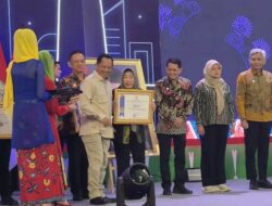 Inspektur Kota Batam Terima Penghargaan Sebagai Inspektur (Kota) Berkinerja Terbaik Se-Indonesia Tahun 2025