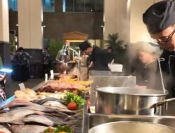 Aston Batam Luncurkan Seafood Symphony BBQ, Sensasi Kuliner Baru di Area Kolam Renang