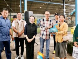 Amsakar-Li Claudia Salurkan 52.500 Paket Sembako Bersubsidi, Kendalikan Inflasi jelang Nataru