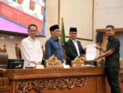Amsakar Hadiri Paripurna DPRD Batam, Bahas Laporan Reses hingga Ranperda Adat Melayu