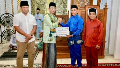 Safari Ramadan di Pulau Terong, Jemaah Antusias Menyambut Wali Kota Amsakar