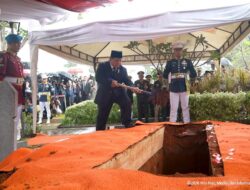 NEWS VIDEO: Presiden Prabowo Pimpin Upacara Pemakaman Try Sutrisno
