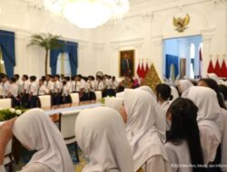 Menyusuri Istana, Menyulam Mimpi: Pengalaman Tak Terlupakan Pelajar SMP 39 Jakarta