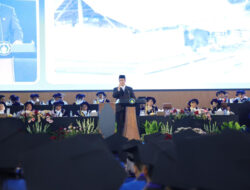 Inovasi ITS Menarik Perhatian, Mentan Amran Borong Traktor Listrik dan Jalin MoU Bensin Sawit dengan ITS melalui PTPN IV