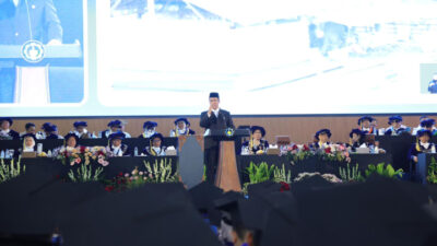 Mentan Amran Borong Traktor Listrik Karya Mahasiswa ITS, Jajaki Bensin Sawit dengan PTPN IV