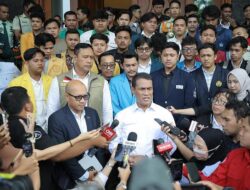 NEWS VIDEO: Mentan Amran Paparkan Swasembada Pangan di Hadapan 118 BEM, Stok Beras RI Tembus Rekor 5 Juta Ton