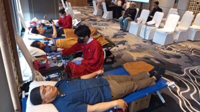 Grand Mercure Batam Centre Rayakan Anniversary Pertama dengan Donor Darah, Kumpulkan 40 Kantong Darah