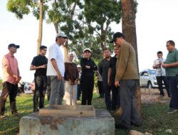 Pantau Langsung Proyek Jalan dan Drainase, Li Claudia Pastikan Pengerjaan Berjalan Optimal