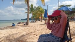 Pantai New Melur Batam, Pasir Putih dan Cocok untuk Berenang, Namun Kurang Cocok bagi Pencari Suasana Tenang