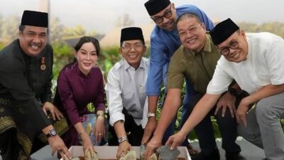 Kepala BP Batam Amsakar Achmad Letakkan Batu Pertama Bundaran Raja Ali Marhum, Ikon Baru Gerbang Kota Batam
