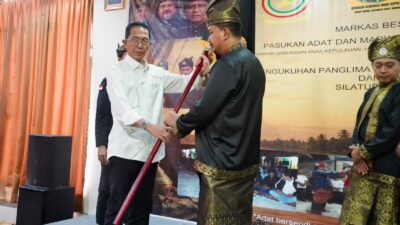 Amsakar Lantik Panglima Sambang Kota Batam, Ajak Organisasi Adat Perkuat Persatuan