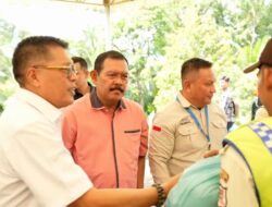 Rayakan Ulang Tahun ke-65, Chairman Panbil Group Johanes Kennedy Bagikan 630 Paket Sembako kepada Karyawan