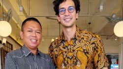 Lama Tak Muncul di TV, Dimas Beck Diam-diam Temui Sang “Raja Pasir Silika” di Batam, Ada Apa?