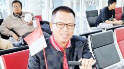 Saat Kritik Disambut Peluk: Catatan Pagi di Bandung Tentang Jiwa Besar dan Topeng Suci Seorang Pendusta