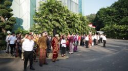 Wyndham Panbil Batam Gelar Upacara HUT ke-81 RI, Karyawan Tampil dalam Balutan Pakaian Adat Nusantara