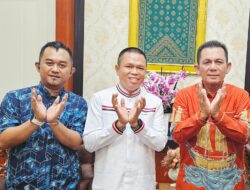 Di Antara Riuh 17 Agustus, Ada Hati Seorang Gubernur yang Terbuka untuk Pers