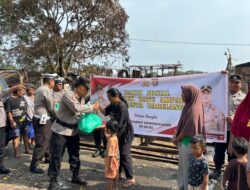 Polsek Batu Ampar Salurkan 50 Paket Sembako untuk Korban Kebakaran di Pantai Stress