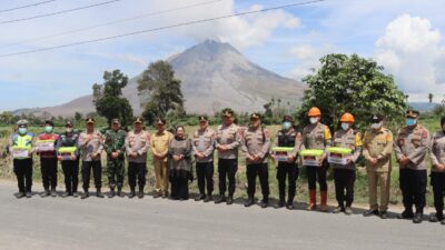 Polri Siagakan 176 Personel, Kesiapsiagaan Hadapi Erupsi Gunung Sinabung Diperkuat