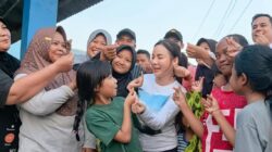 Naik Pancung hingga Santap Rajungan, Momen Hangat Li Claudia Bersama Warga Kampung Bagan