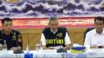 NEWS VIDEO: Bea Cukai Sita 30 Kontainer Senilai Rp27,3 Miliar, Modus Penyelundupan Beras Disamarkan dalam Kemasan Garam