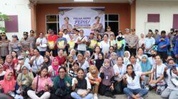 Di Tengah Polemik Gaji, Polda Kepri bersama Polresta Barelang Bagikan 1.100 Karung Beras ke Karyawan PT Ghimli Indonesia