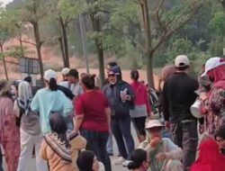 Warga Teluk Mata Ikan Kembali Demo di Gerbang KEK Nongsa Batam, Protes Air Mati Sebulan