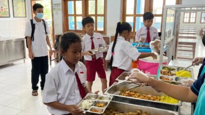 MBG Prasmanan Resmi Dimulai, Siswa Kini Bisa Ambil Makanan Sesuai Selera