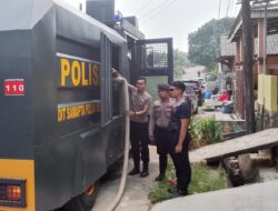 Polda Kepri Gerak Cepat Bantu Atasi Gangguan Air Bersih Warga Sambau, 9 Tangki Dikerahkan
