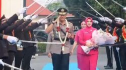 NEWS VIDEO: Estafet Kepemimpinan Polda Kepri, Pataka Jadi Simbol Kehormatan dan Pengabdian