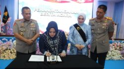 Serah Terima Ibu Asuh Polwan Polda Kepri, Kapolda Dorong Polwan Jadi Pemimpin di Lapangan