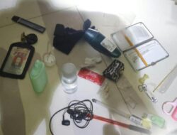 Razia Kampung Madani Batam, Polisi Temukan Narkoba Jenis Sabu, Kondom, Tisu Magic hingga Kartu Pers