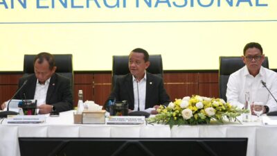 NEWS VIDEO: Bahlil Tegaskan Ekspor Gas ke Singapura Tak Langgar Kontrak, Batam Disiapkan untuk PLT Nuklir